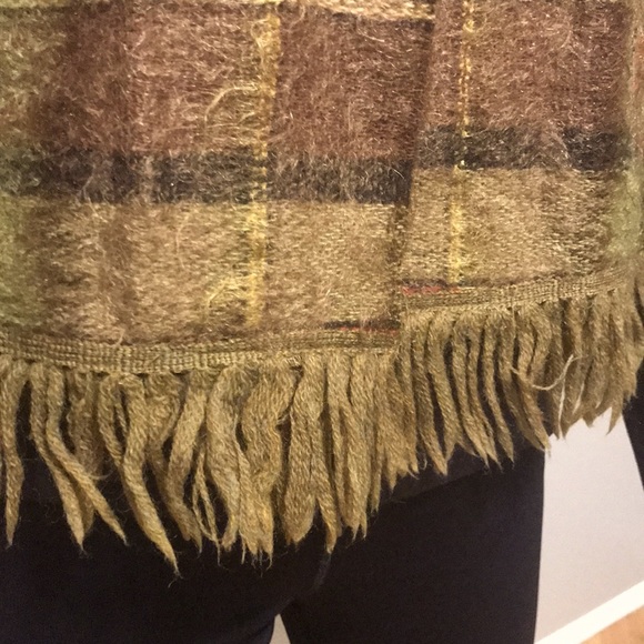 Vintage Andrew Stewart cape - Picture 4 of 7